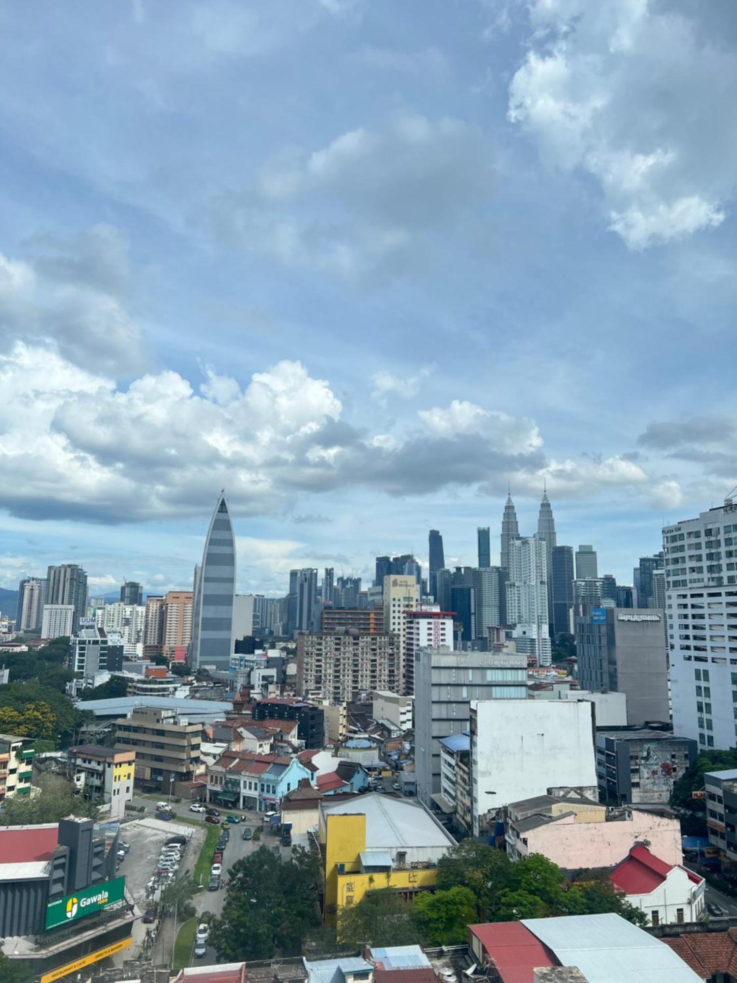 Apartment Chambers Lavoni Klcc